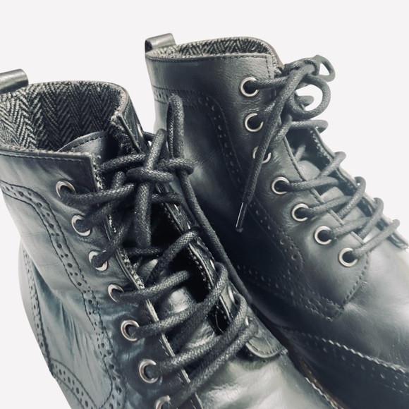 Jeffrey Tyler Black Leather Wingtip
Brogue Boots Men's 10.5 Dress Combat
Style - Picture 6 of 12